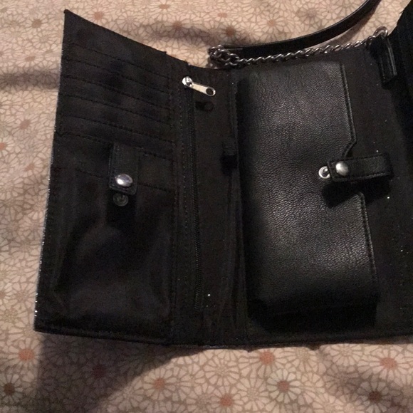 Sparkly clutch with shoulder strap option - Picture 2 of 3